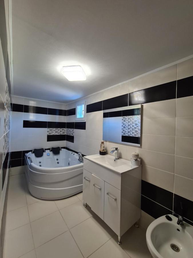 Maricom Home Zărneşti Eksteriør billede